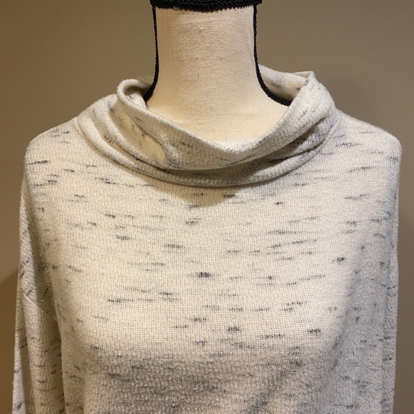 Anthropologie White Gray Turtleneck Sweater - Picture 3 of 10